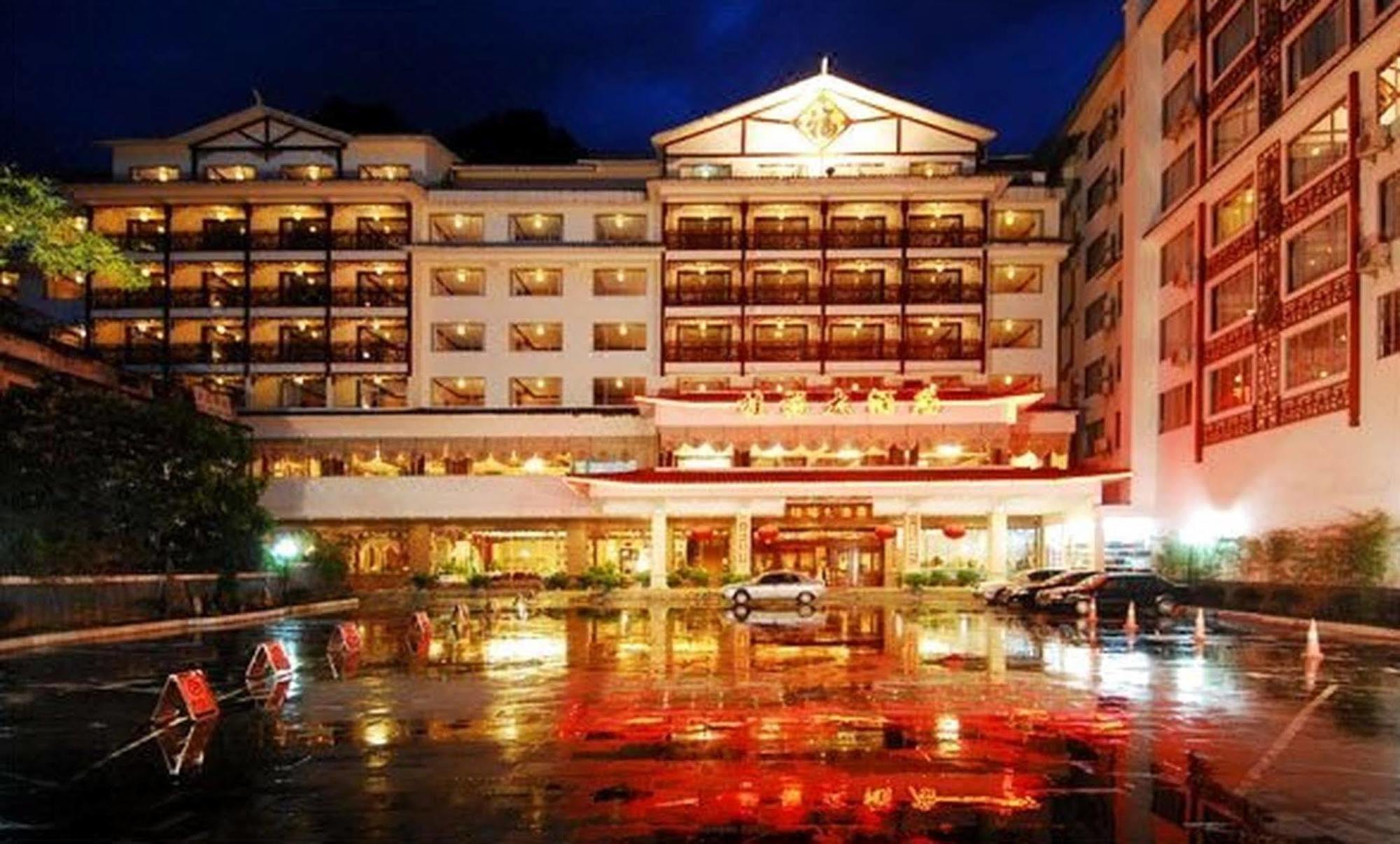 Guifu Holiday Hotel Yangshuo Buitenkant foto